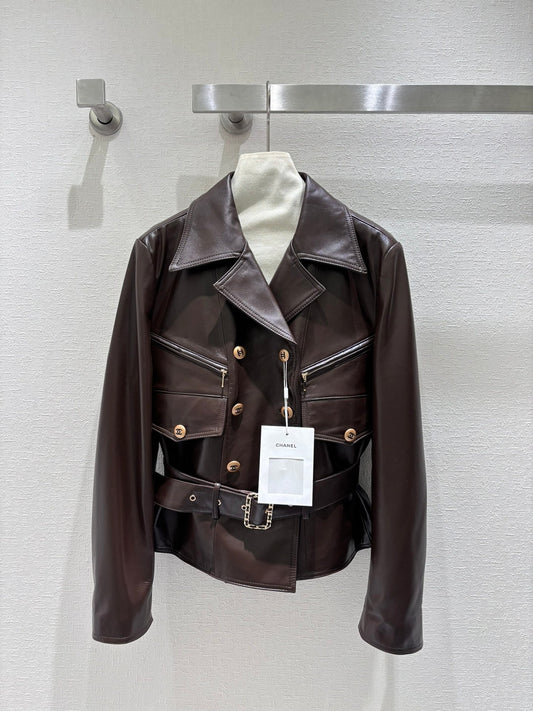 Chaqueta de cuero con cintura