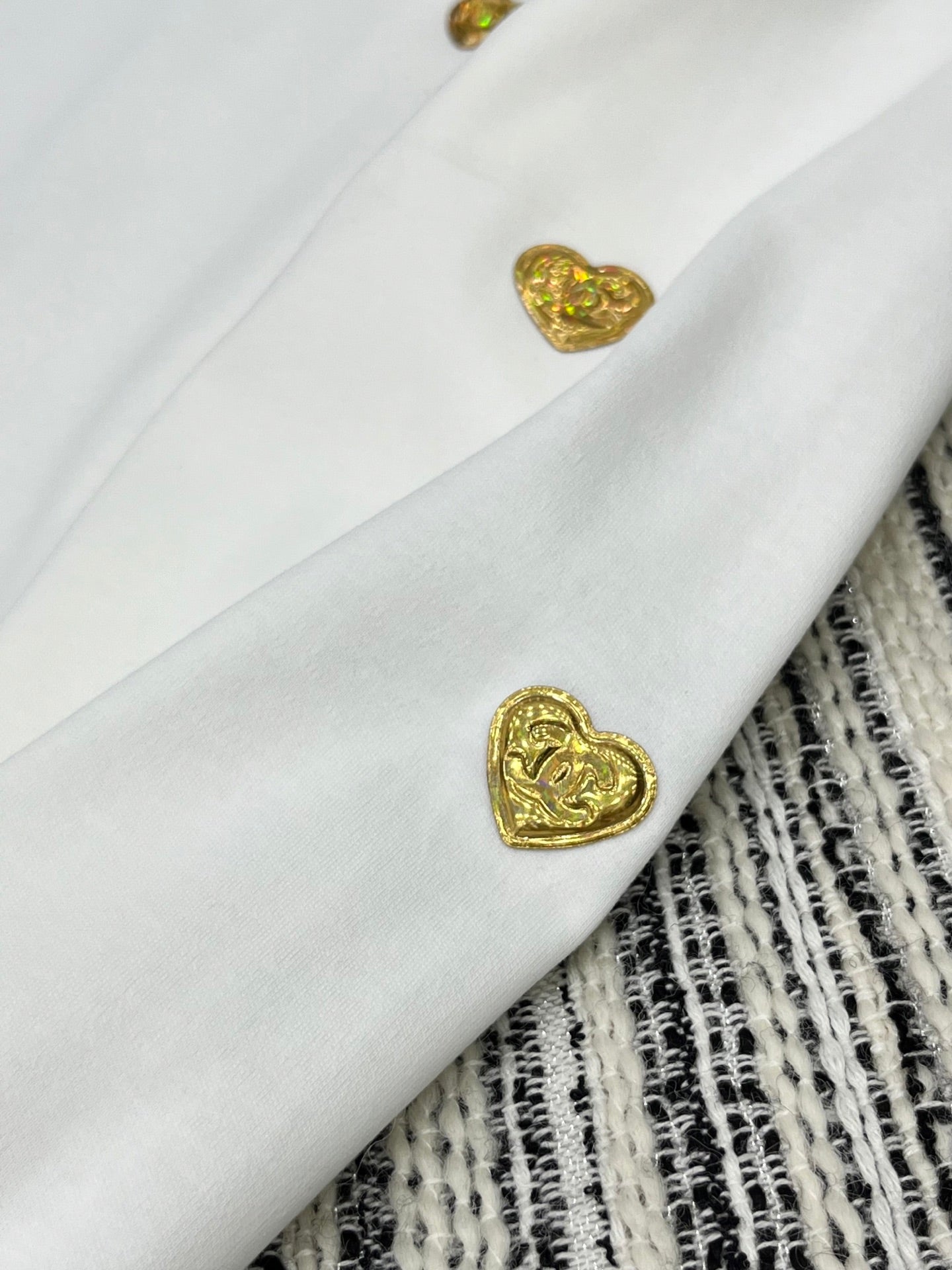2025 New Metal Badge Long-Sleeved T-Shirt