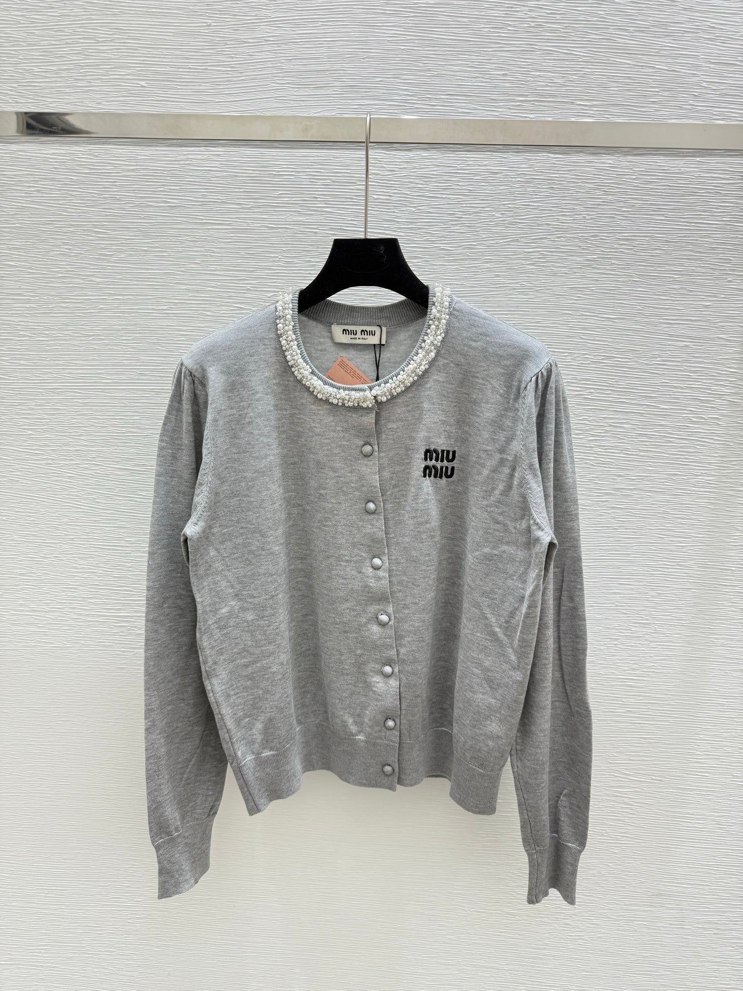 New Early Autumn Solid Color Beaded Round Neck Knitted Long Sleeve Cardigan