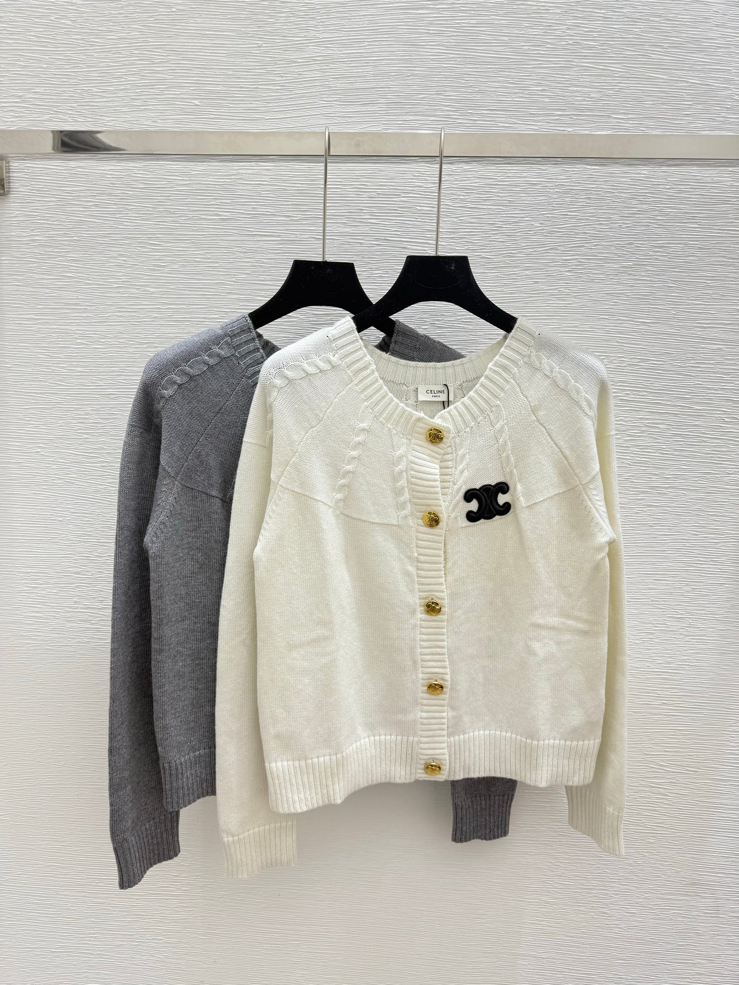 New Early Autumn Solid Color Simple Round Neck Knitted Long Sleeve Cardigan