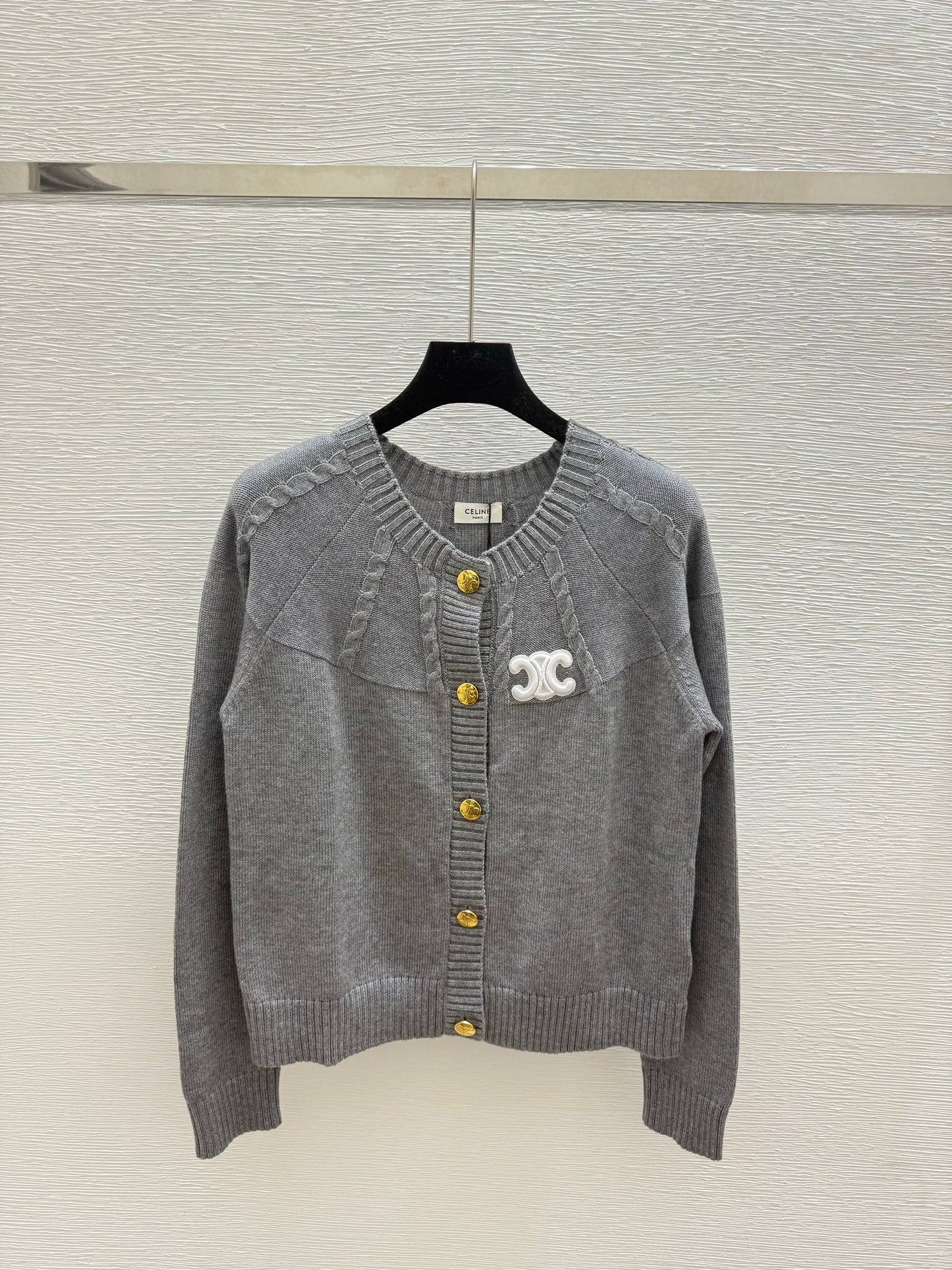 New Early Autumn Solid Color Simple Round Neck Knitted Long Sleeve Cardigan