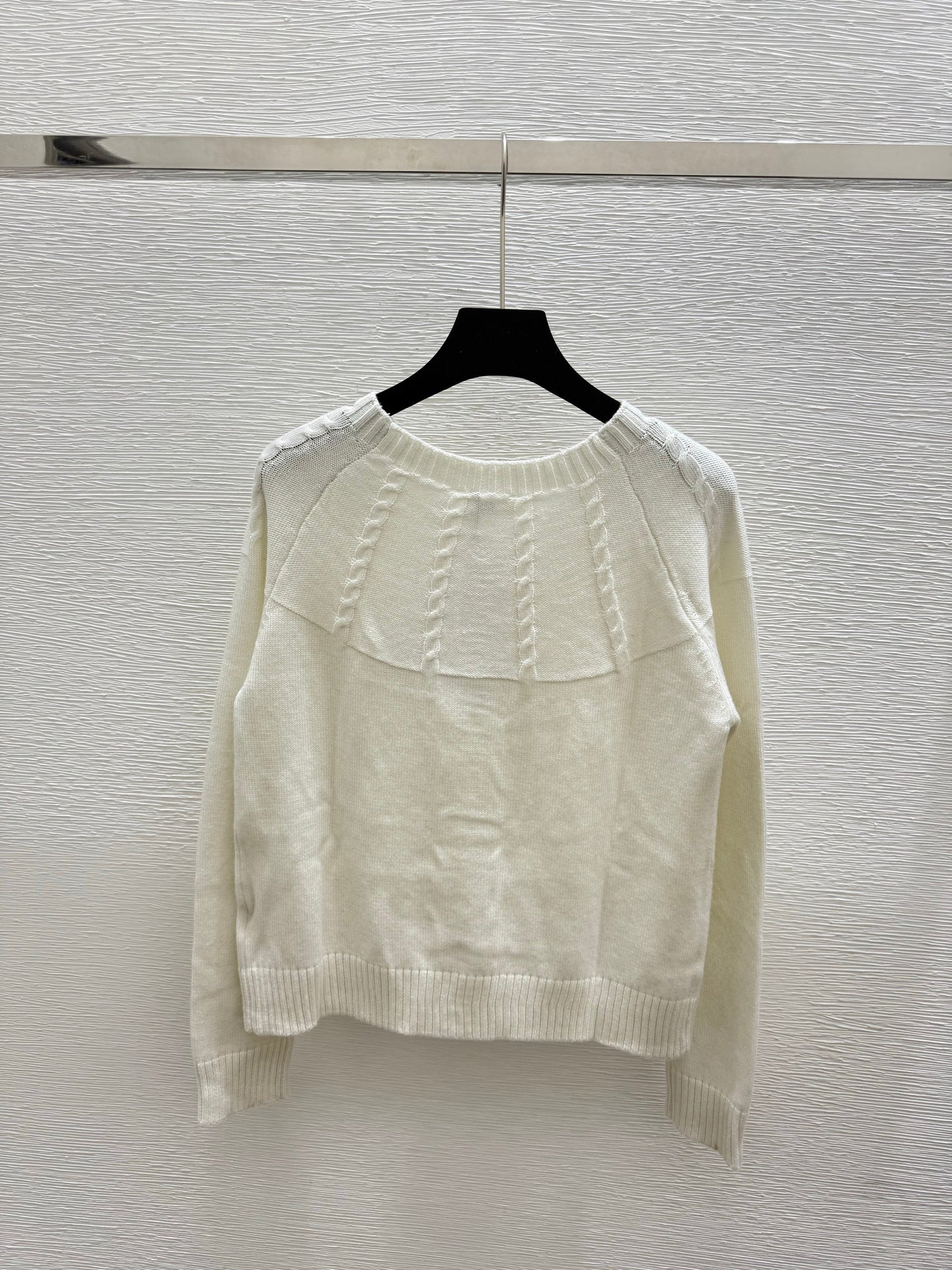 New Early Autumn Solid Color Simple Round Neck Knitted Long Sleeve Cardigan