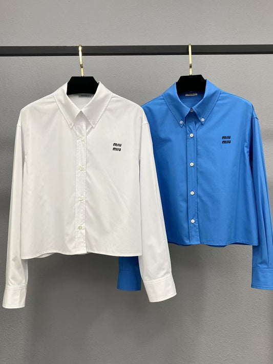 Camisa con logotipo bordado de letras de nuevo estilo