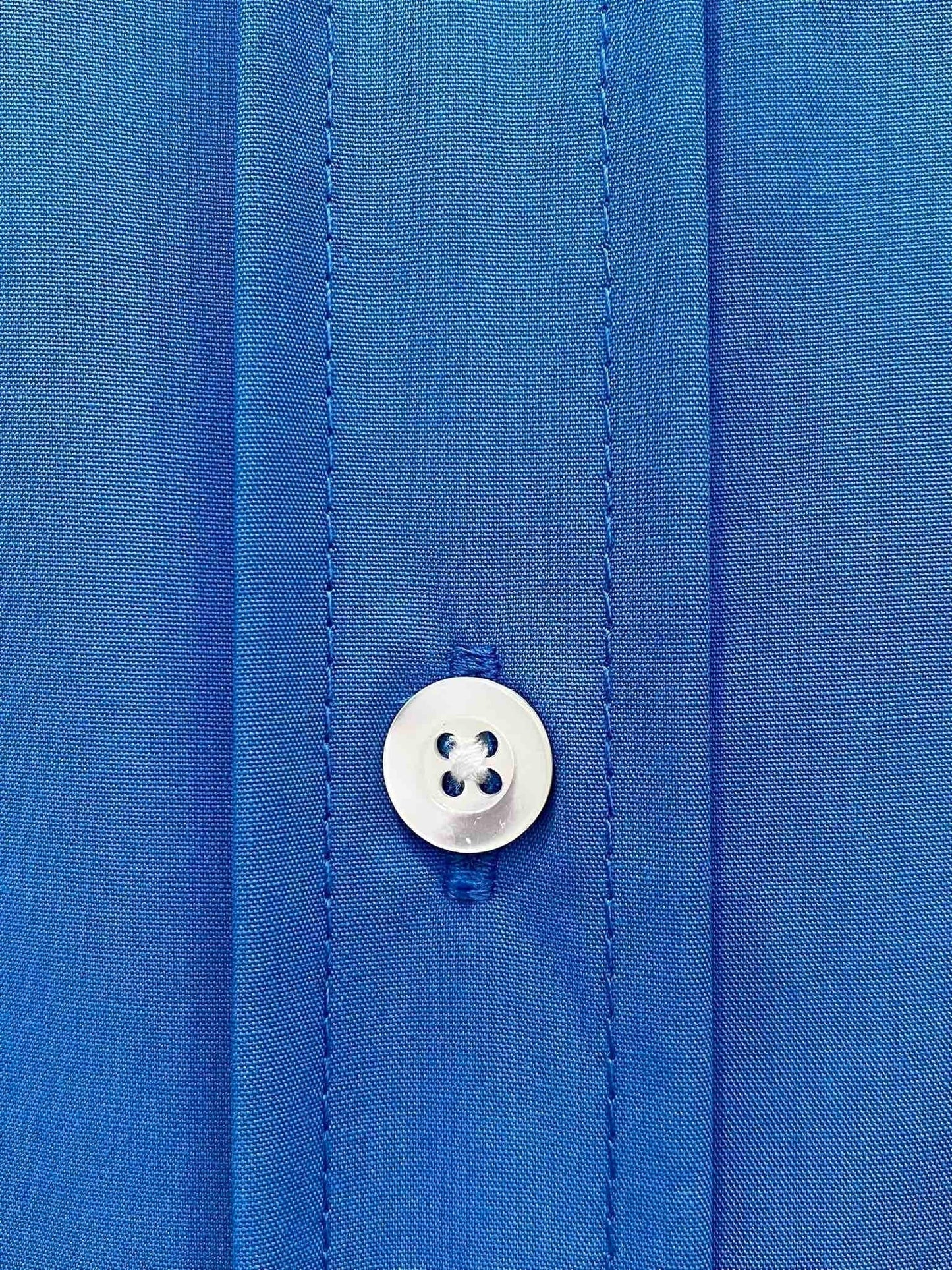 Camisa con logotipo bordado de letras de nuevo estilo