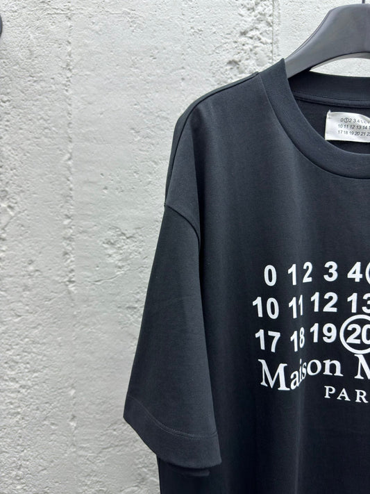 Valentine's Day T-Shirt in limitierter Auflage