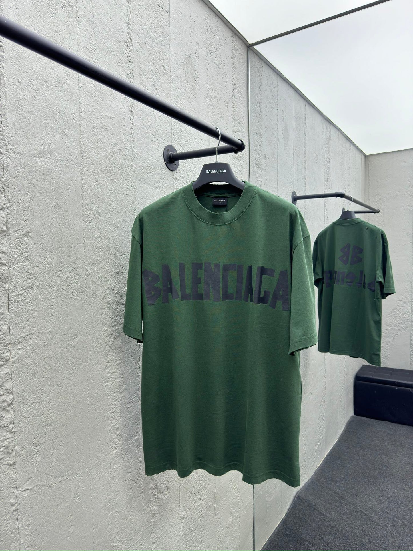 Camiseta con Cinta Adhesiva