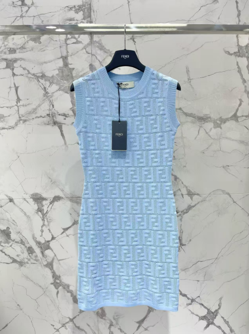 neues Westenkleid