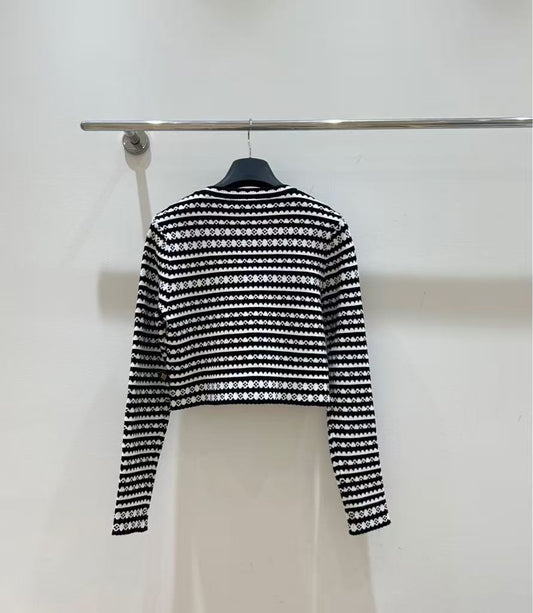 Cropped knit cardigan