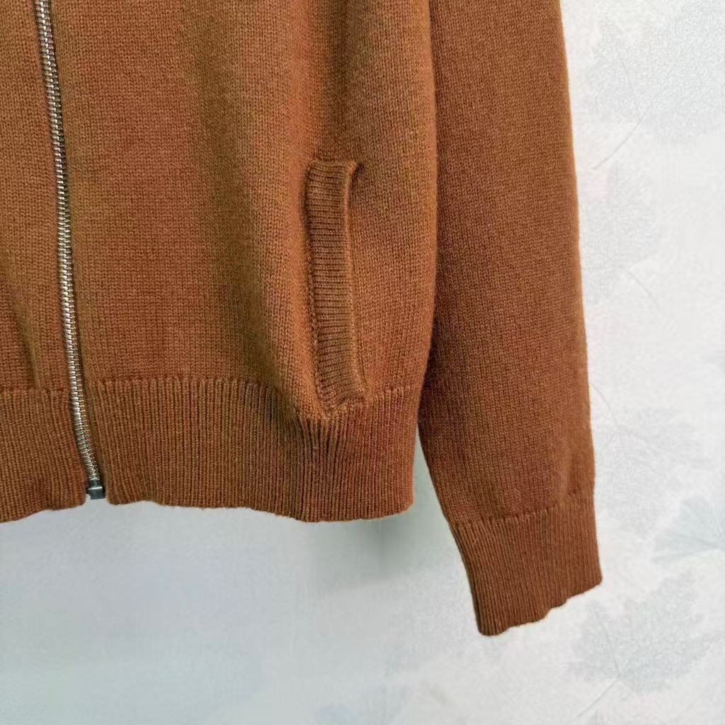 New Maillard-colored zippered knit cardigan.