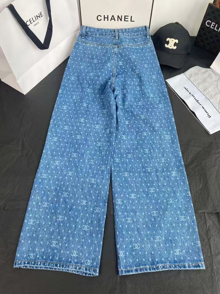 Order these wide-leg straight-leg pants.