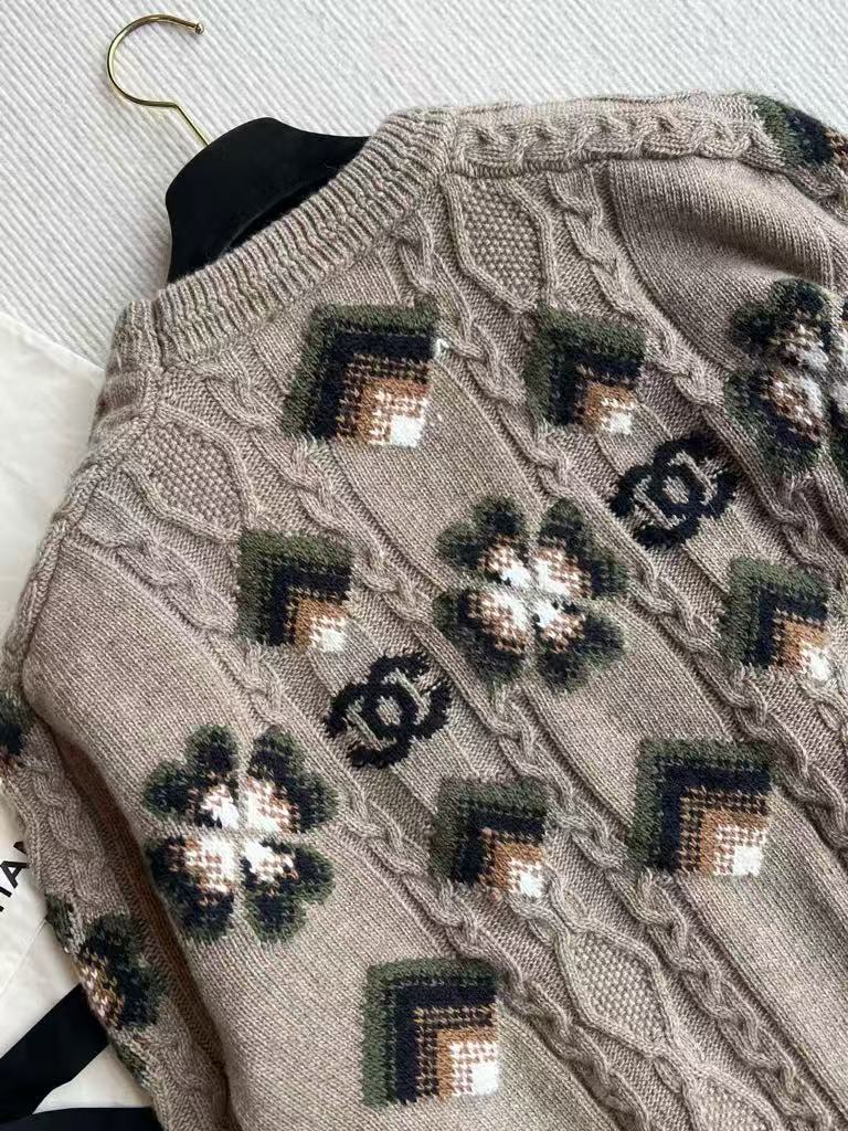 Ski Collection Jacquard Crew Neck Sweater