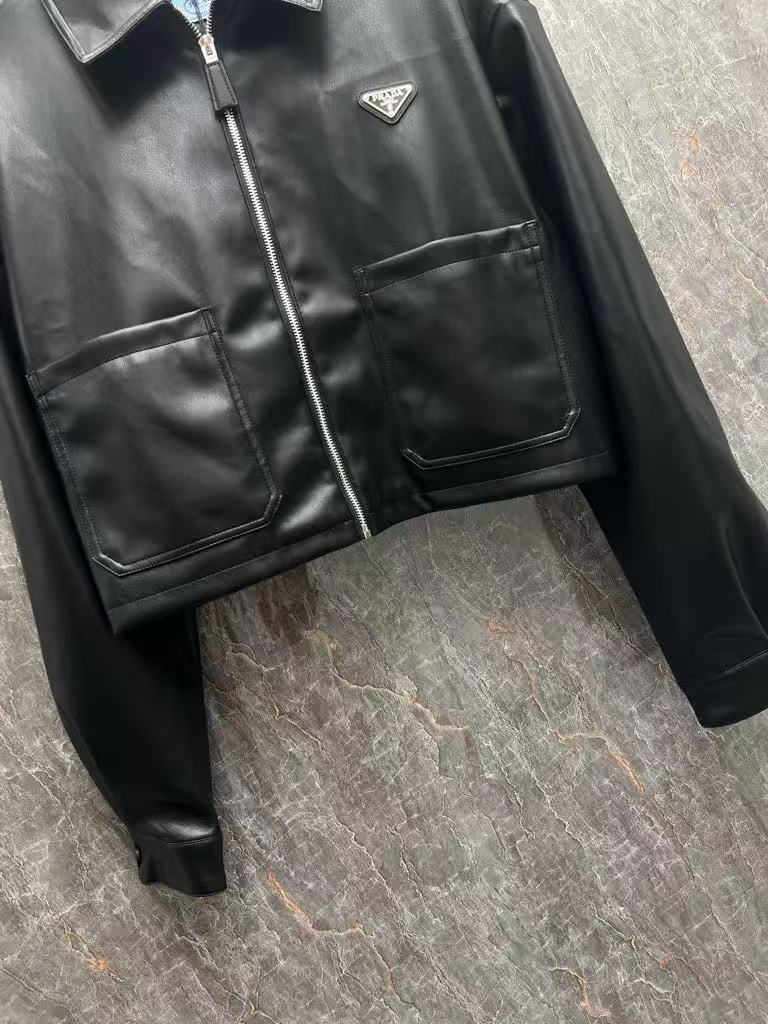New zippered leather jacket