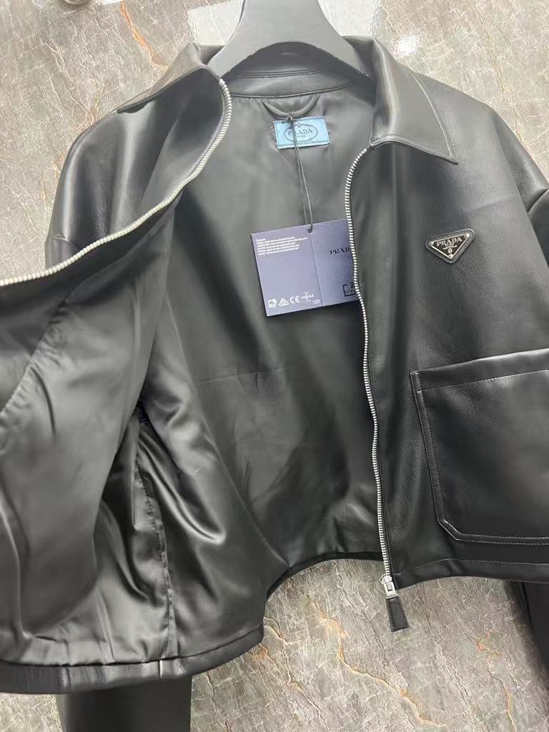 New zippered leather jacket