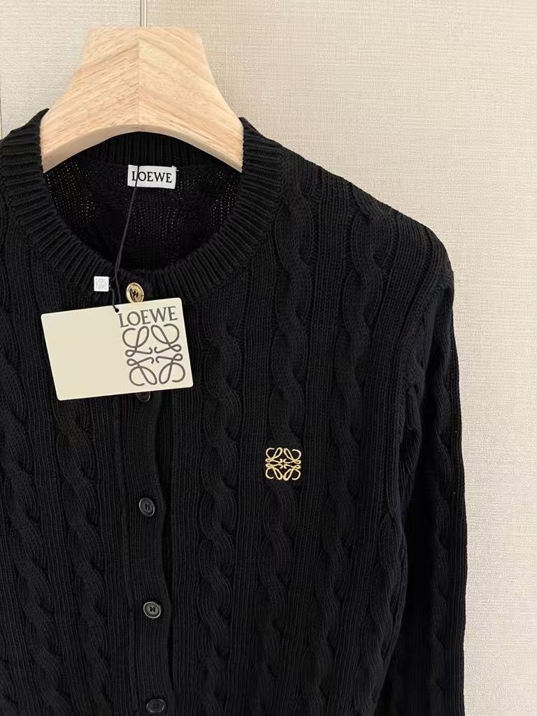 Embroidered logo cable-knit cardigan