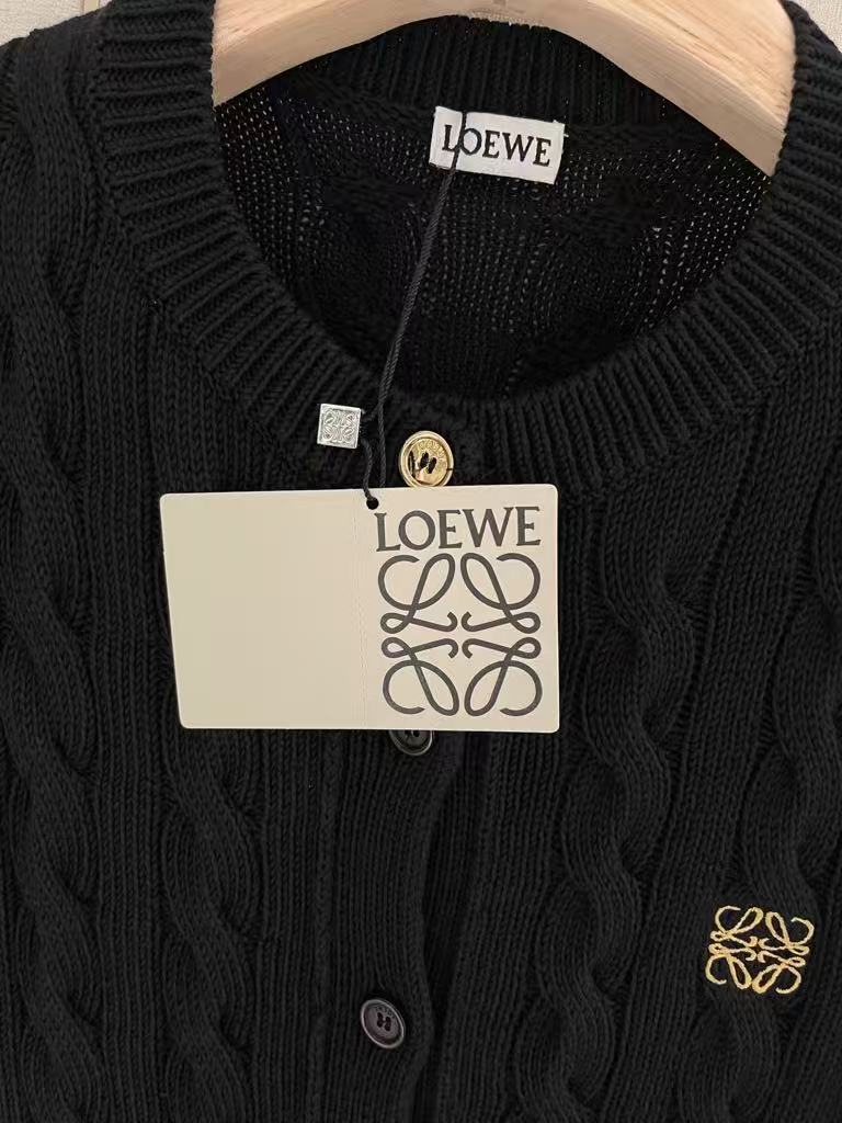 Embroidered logo cable-knit cardigan