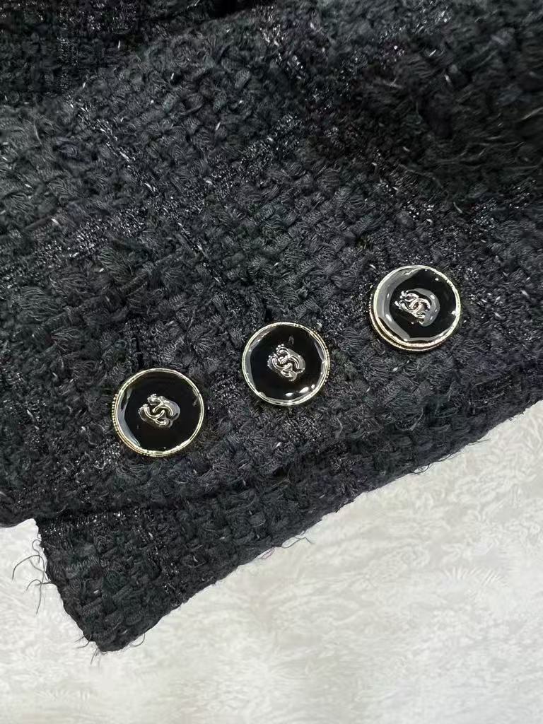 New Fall/Winter collection: French-inspired floral lapel and bow-tie cropped tweed jacket.