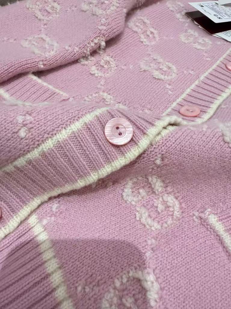 Full jacquard cardigan