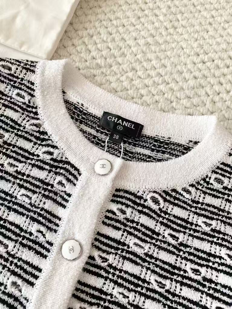 Black and white knitted cardigan