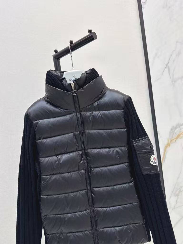 The latest fall/winter patchwork knitted stand-collar down jacket.