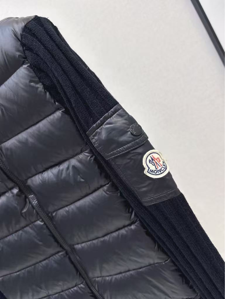 The latest fall/winter patchwork knitted stand-collar down jacket.