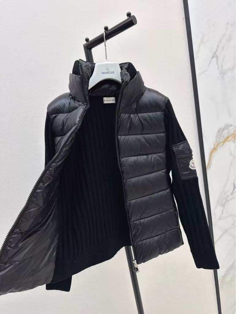 The latest fall/winter patchwork knitted stand-collar down jacket.