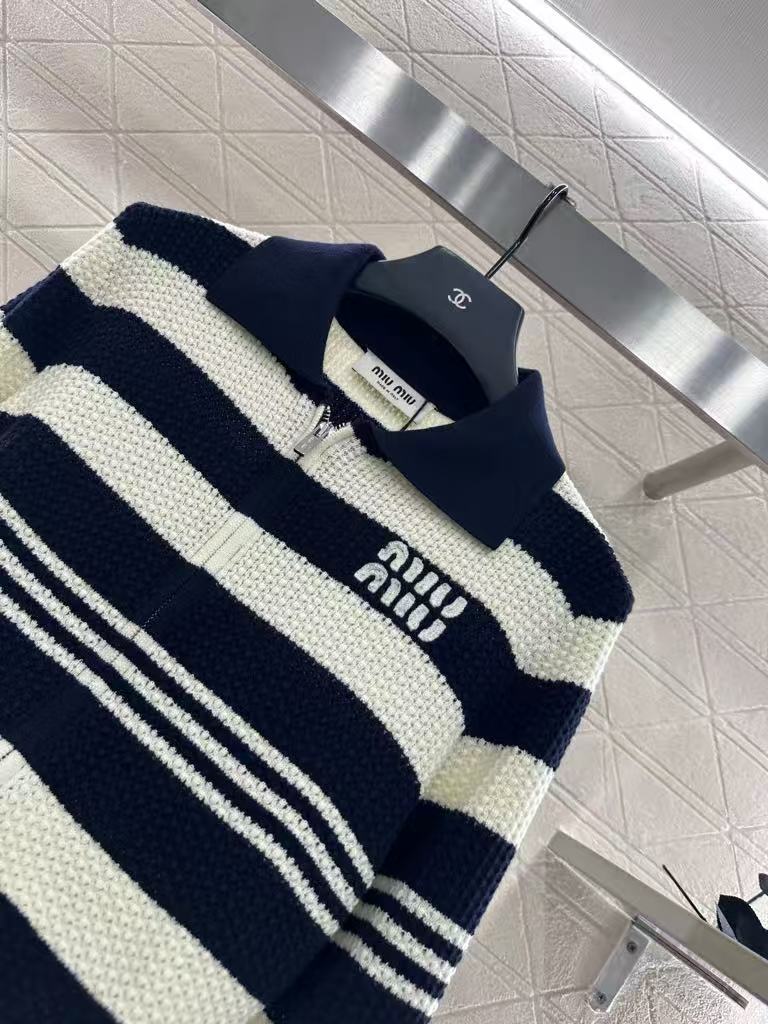 Lapel Knit Striped Cardigan