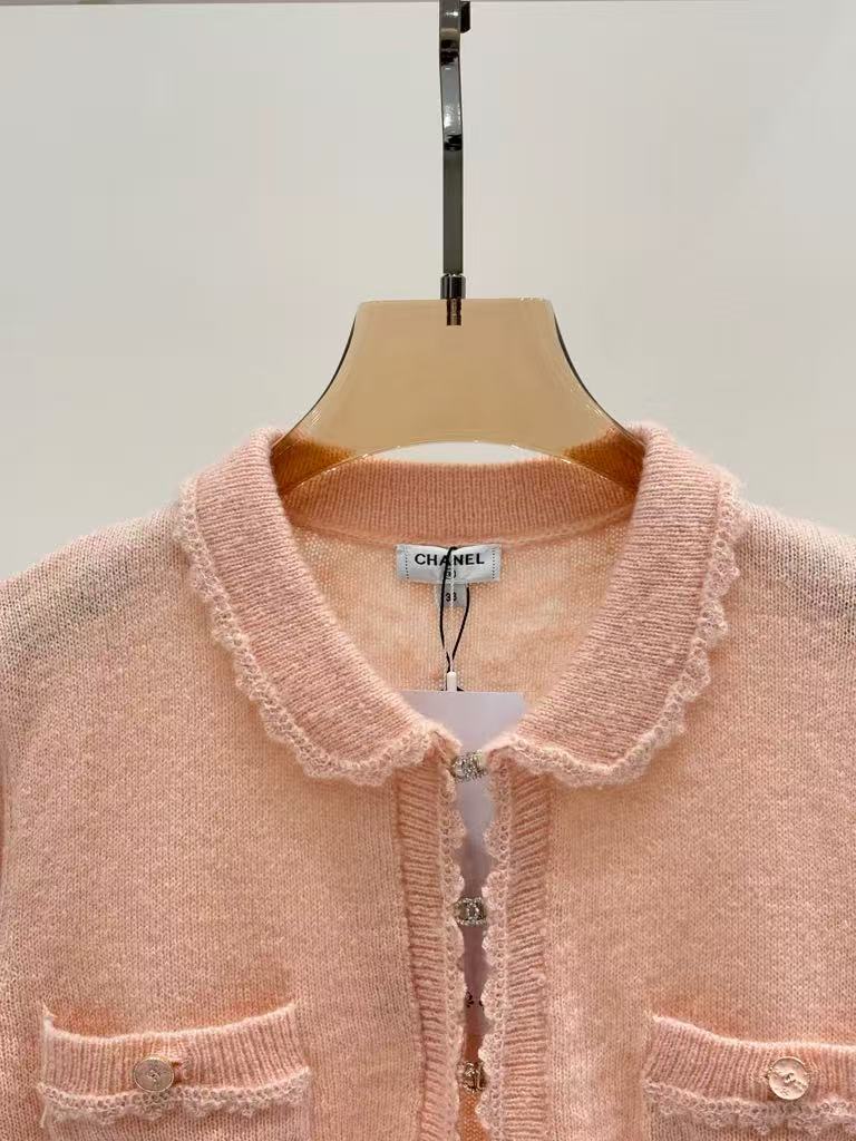 Lapel hand-crocheted hollow letter logo diamond-studded simple Chanel style knitted cardigan