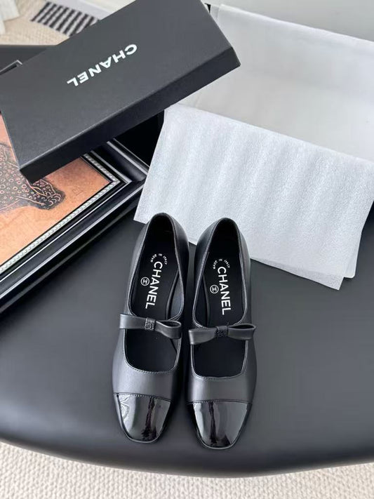 25B Mary Janes (height: 6cm)