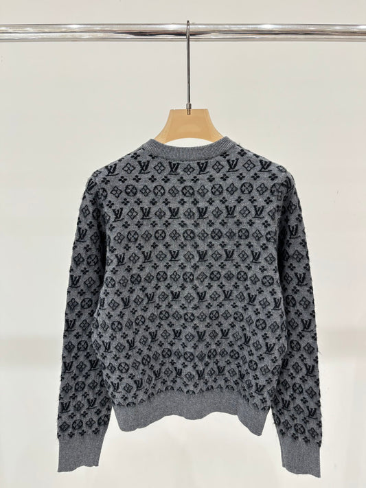 Cárdigan sencillo de mohair con monograma.