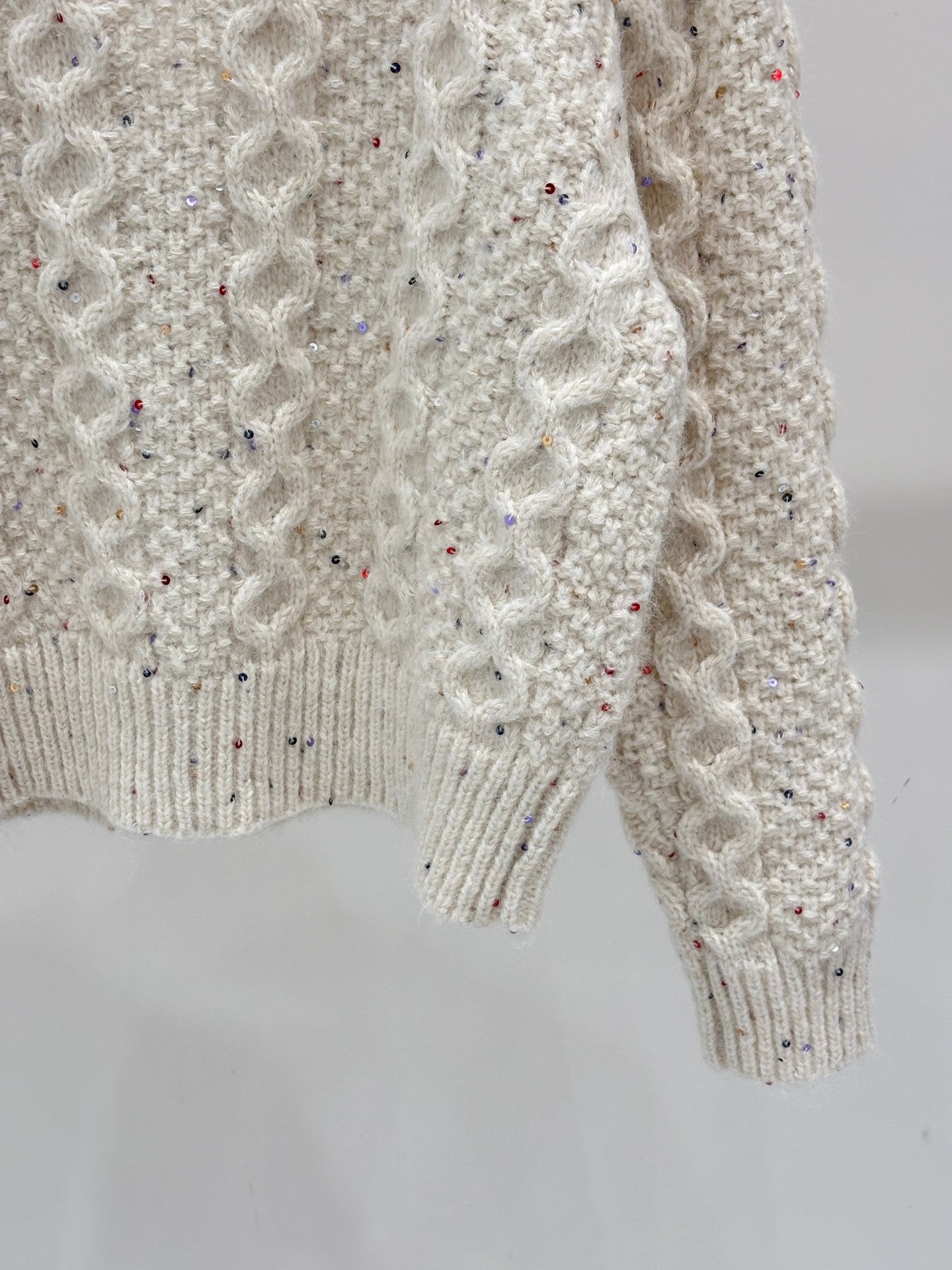 25 Early Autumn New V-neck Letter Beaded Floral Casual Knit Cardigan