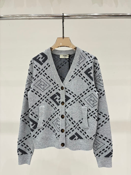 New V-neck casual cardigan with letter diamond pattern