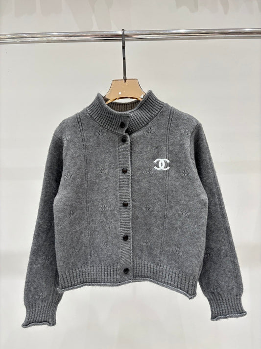 🔥HOT🔥25FW Crew neck simple casual knitted cardigan