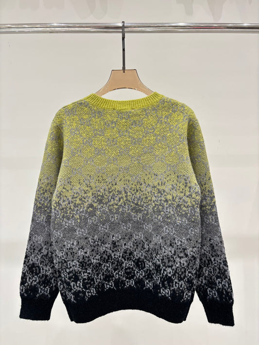 New round neck letter logo contrasting jacquard black and green gradient knitted sweater