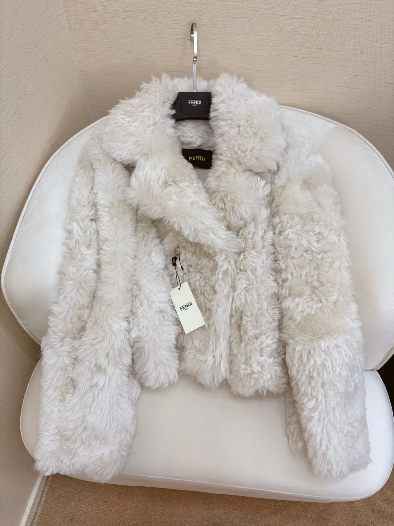 26SS NEUE Shearlingjacke aus Schaffell