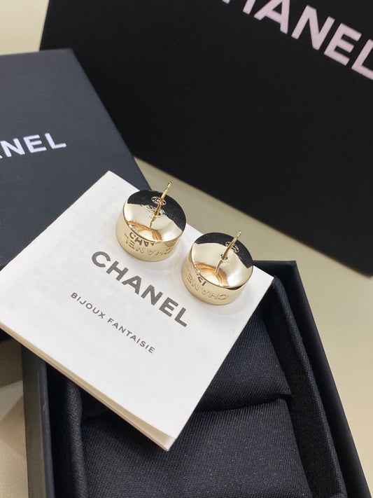 25FW NEW High-End Versatile Earrings