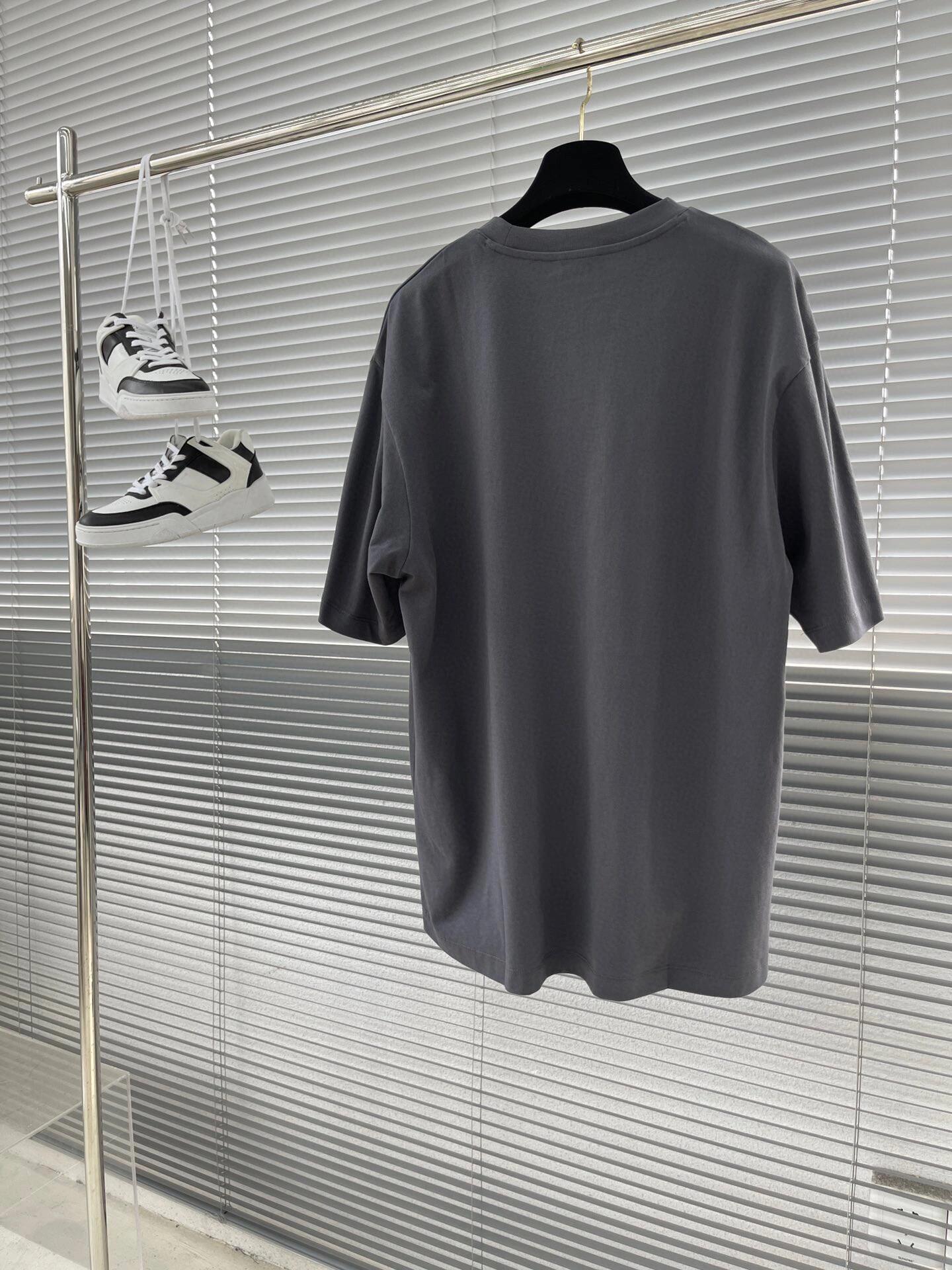 Camiseta de manga corta con estampado del logo.