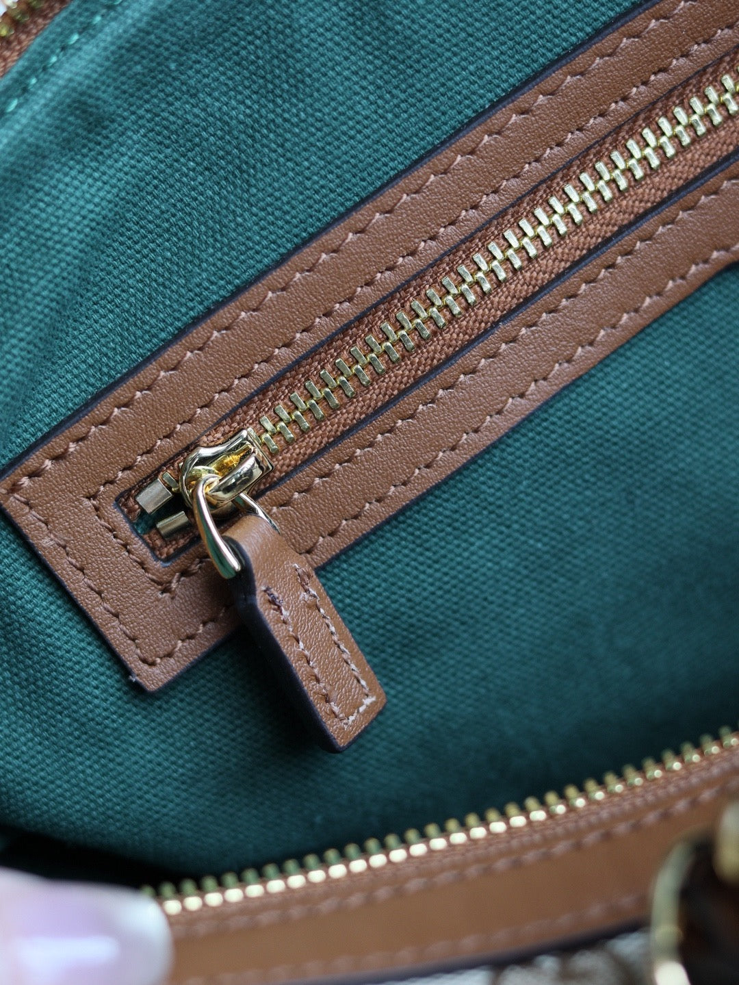 26SS NEW Ophidia medium boston bag
