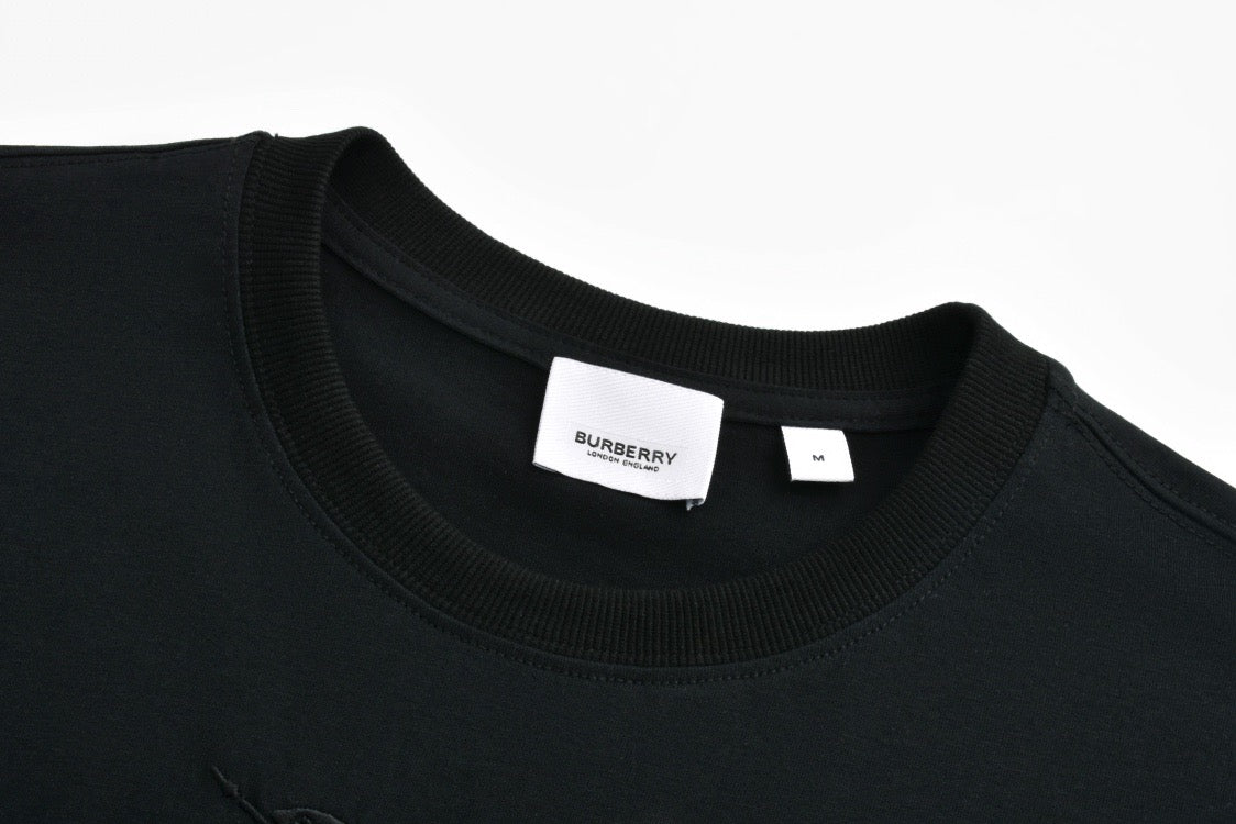 besticktes T-Shirt