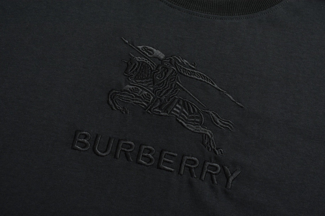 besticktes T-Shirt