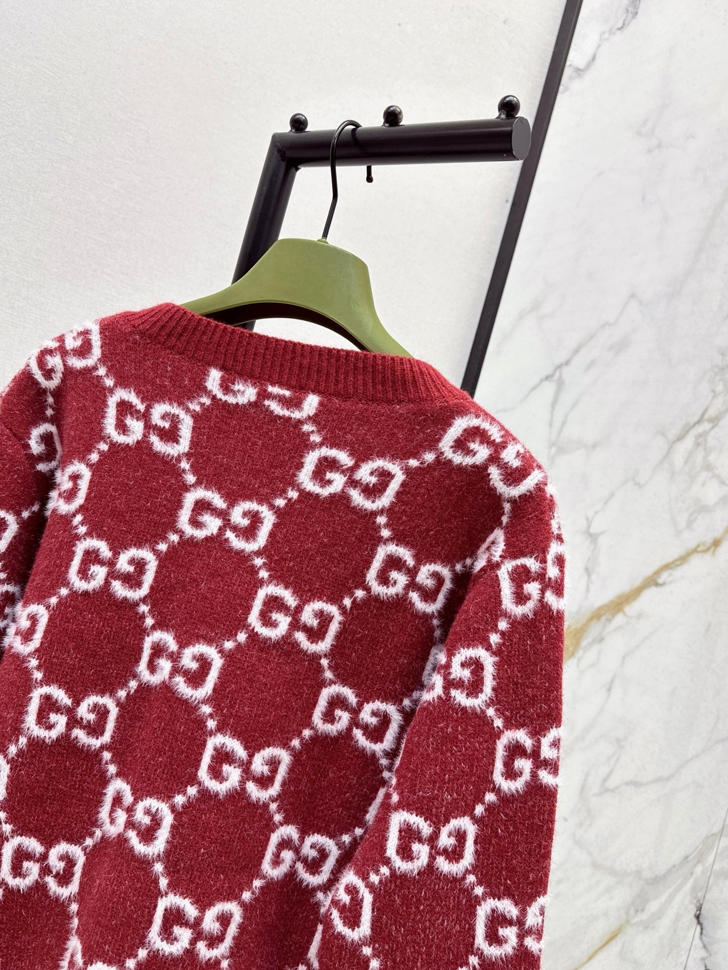 25FW NEW crew neck cardigan