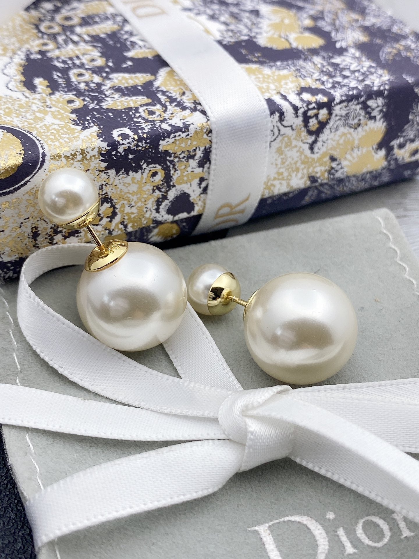 25FW New Small and large pearl earrings