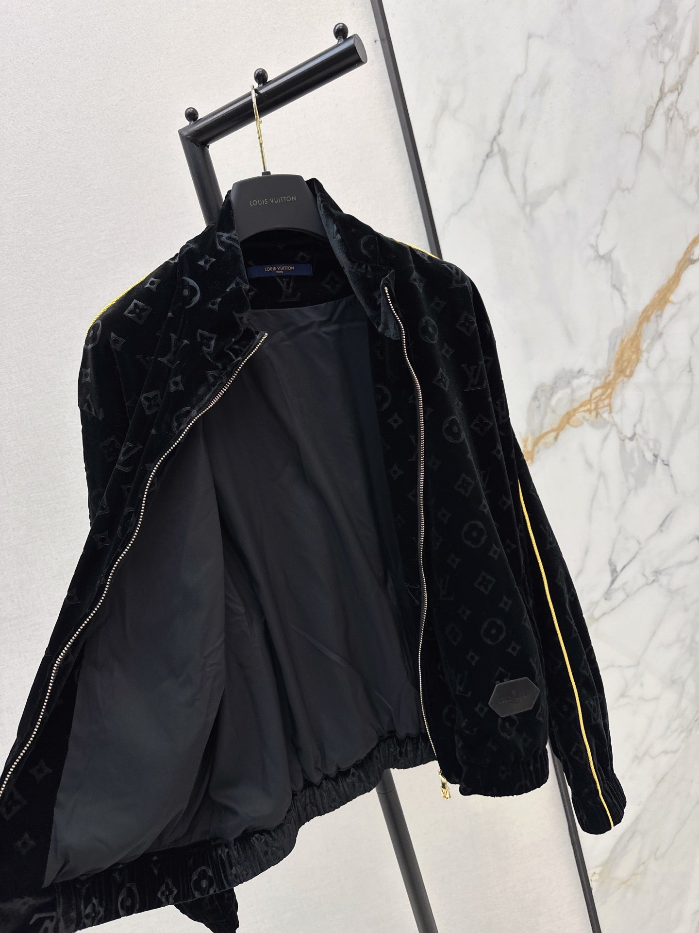 25FW velvet jacket