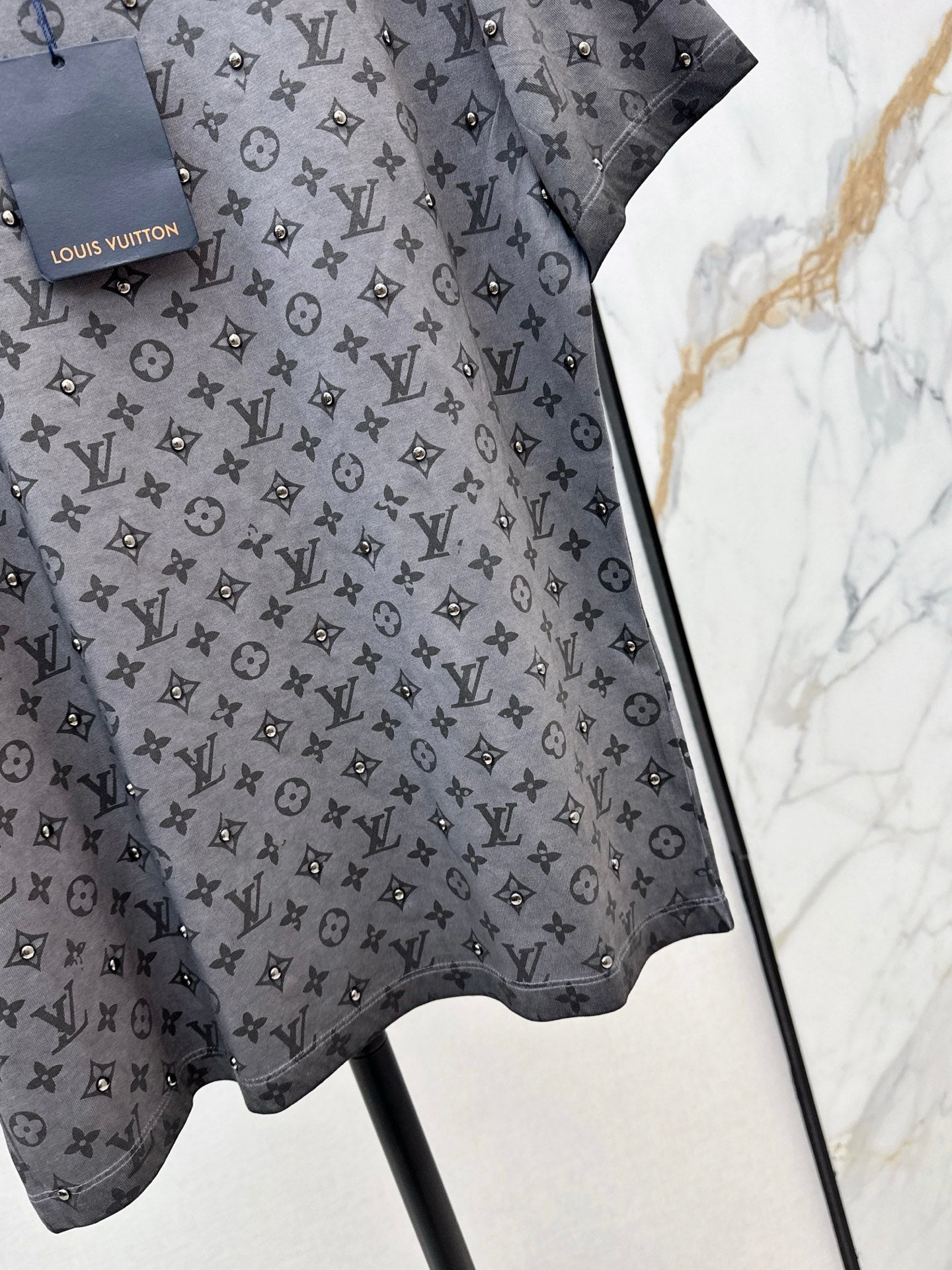26SS NEUES T-Shirt mit klassischem Logo-Muster