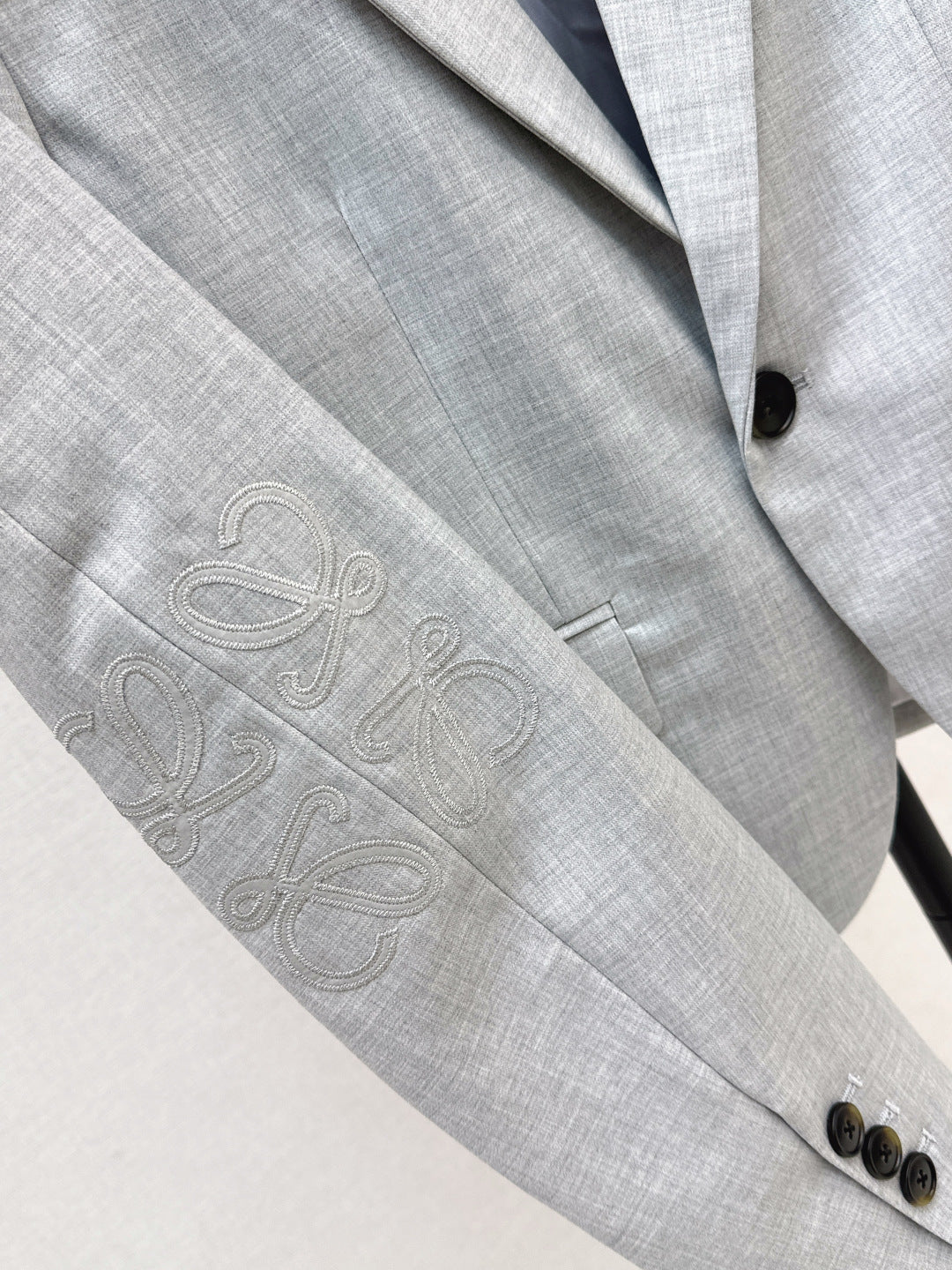 26SS NEUER bestickter Blazer