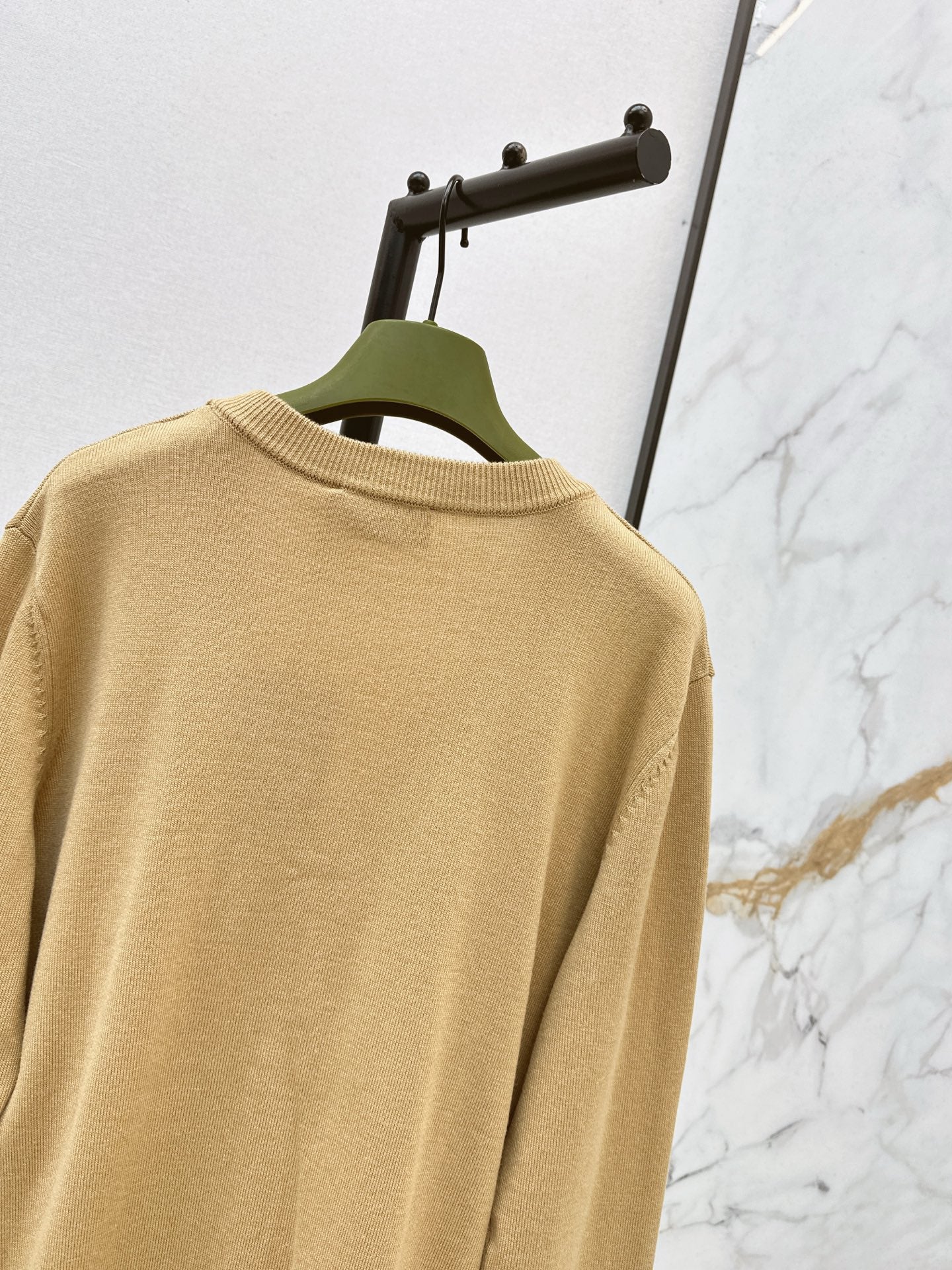 26SS NEUER Jacquard-Strickcardigan