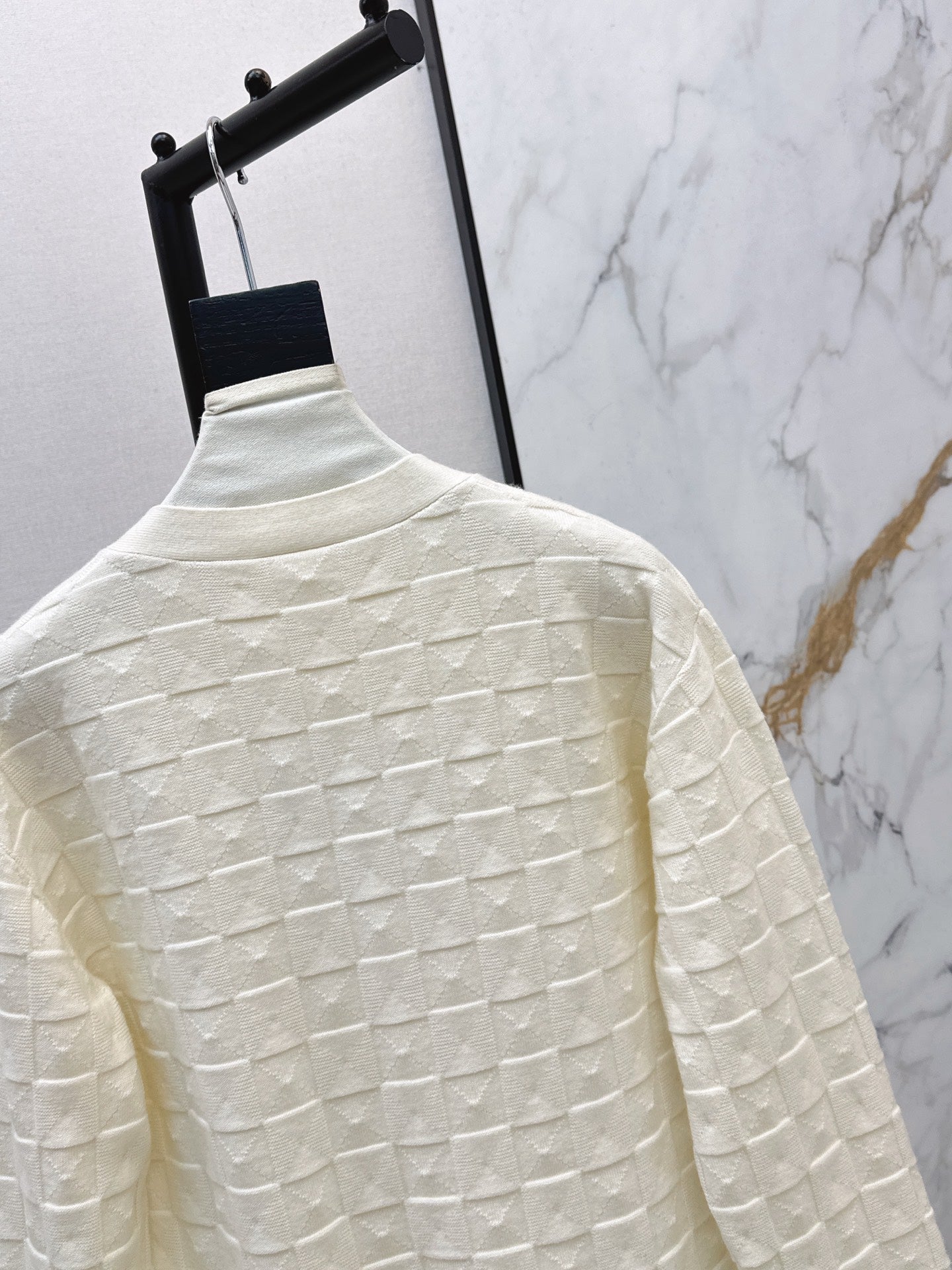 26SS NEUER karierter Strickcardigan