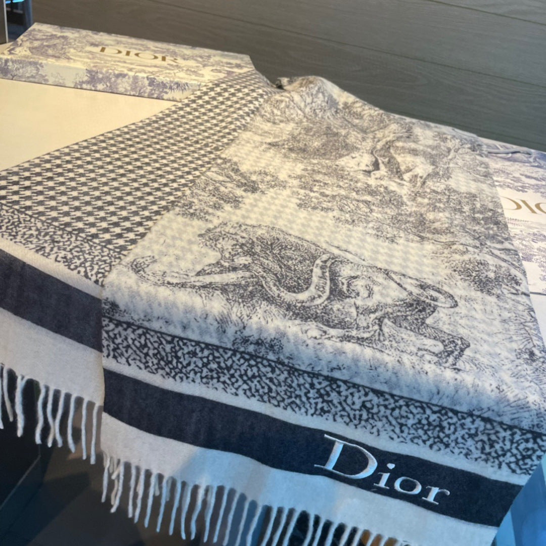 Pañuelo con borlas NUEVO 26SS