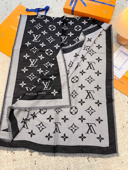 26SS NEW Double-sided Two-tone Cashmere Scarf