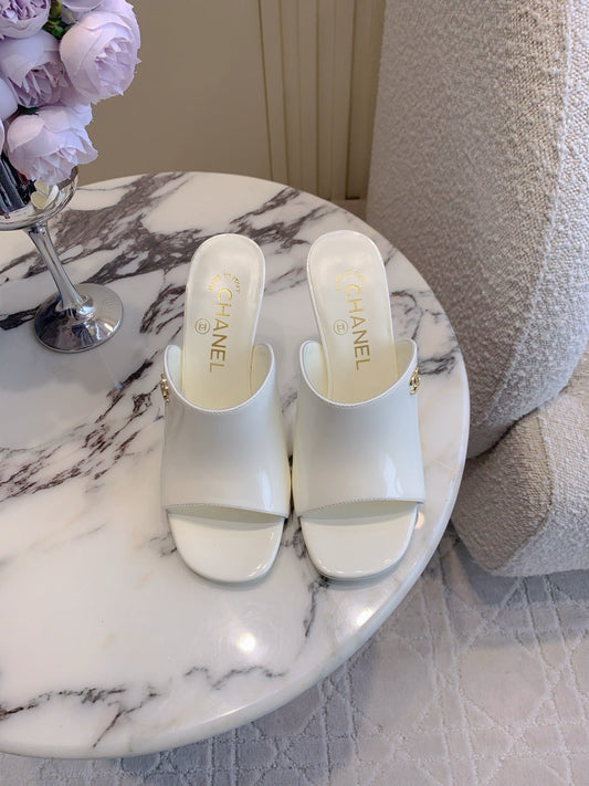 26SS NEW High-heeled sandals