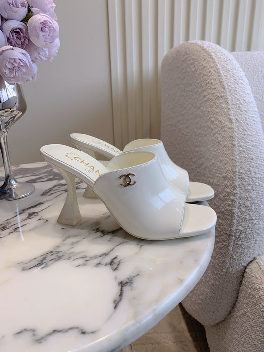 26SS NEW High-heeled sandals